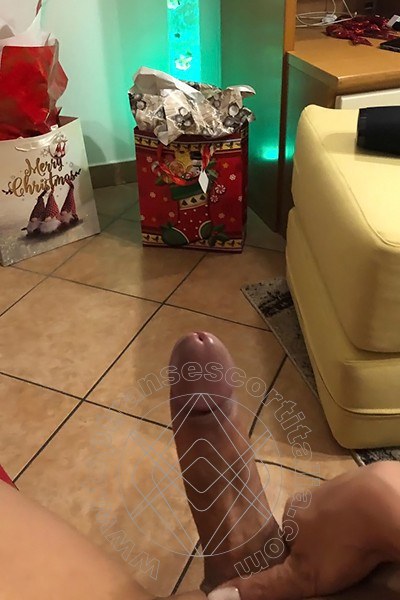 Foto selfie hot 19 di Marcella Pops transexescort Ponte Chiasso