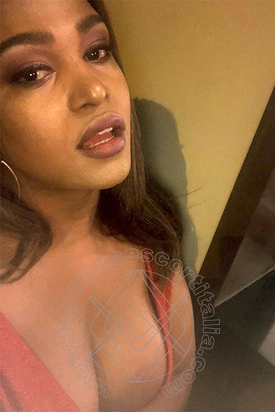 Foto selfie 4 di Lara Mulata Brasiliana transexescort Agrigento