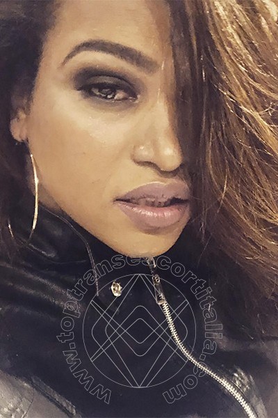 Foto selfie 2 di Lara Mulata Brasiliana transexescort Agrigento