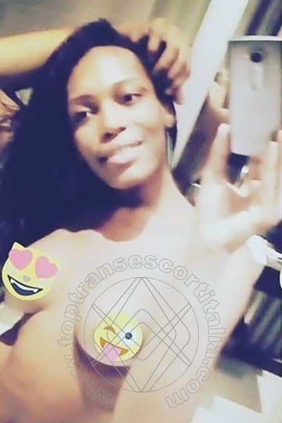 Foto selfie 56 di Naomy Xl transexescort Genova