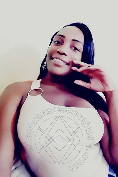 Foto selfie 39 di Naomy Xl transexescort Genova