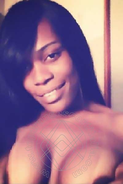 Foto selfie 29 di Naomy Xl transexescort Genova
