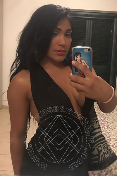 Foto selfie 26 di Pocahontas Vip transexescort Olbia