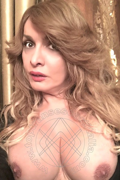 Foto selfie 76 di Nadia Grey transexescort Potenza