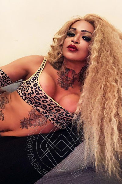 Foto selfie di Lorena Senicar transexescort Viareggio
