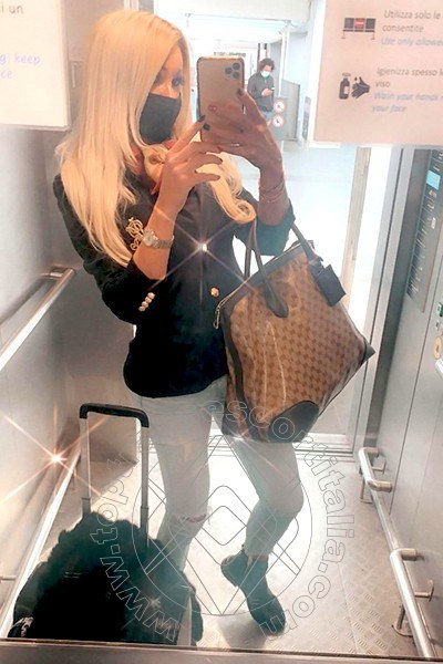 Foto selfie 420 di Pamy La Diva Stellare transexescort Losanna