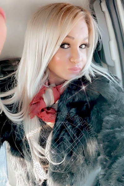 Foto selfie 424 di Pamy La Diva Stellare transexescort Losanna