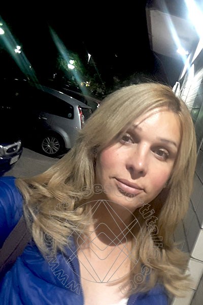 Foto selfie 25 di Karina Motta transexescort Pesaro