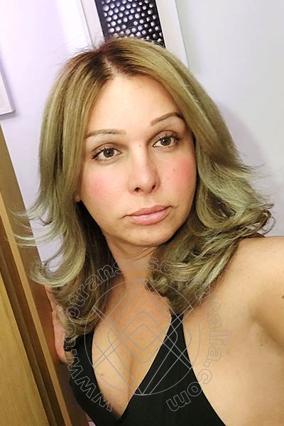 Foto selfie 23 di Karina Motta transexescort Pesaro