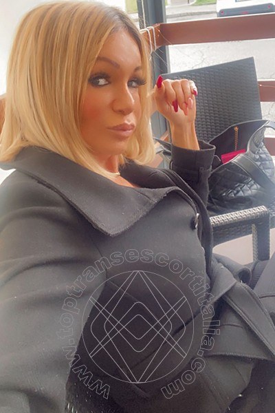 Foto selfie 34 di Pamy La Diva Stellare transexescort Losanna
