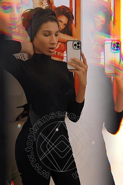 Foto selfie 17 di Kiara Bardo transexescort Firenze