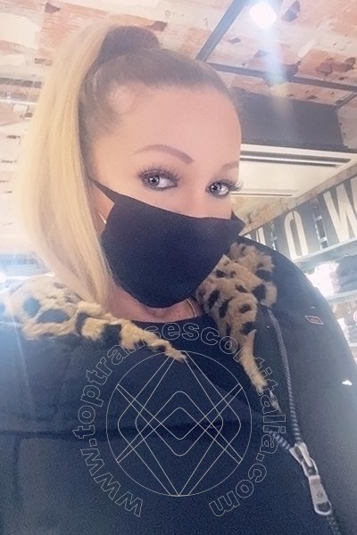 Foto selfie 510 di Pamy La Diva Stellare transexescort Losanna