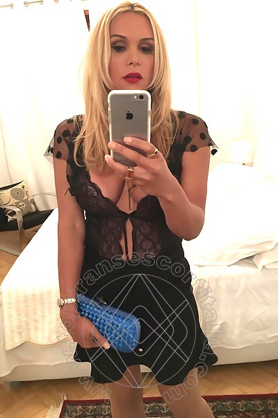 Foto selfie 153 di Adriana Ventury Pornostar transexescort Napoli