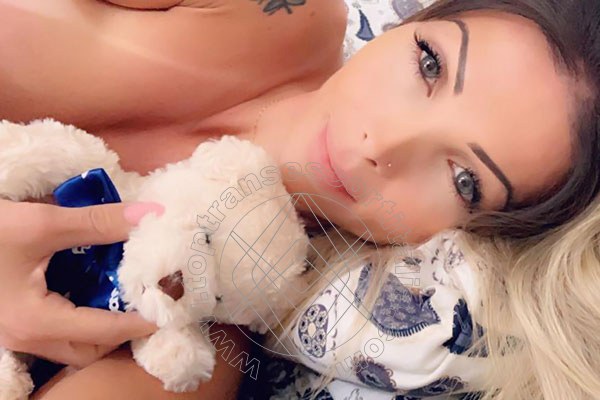 Foto selfie 55 di Carla Novaes Pornostar transexescort Milano