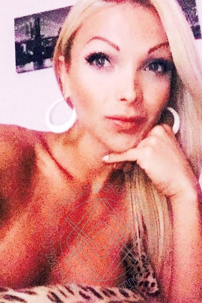 Foto selfie 65 di Carla Novaes Pornostar transexescort Milano