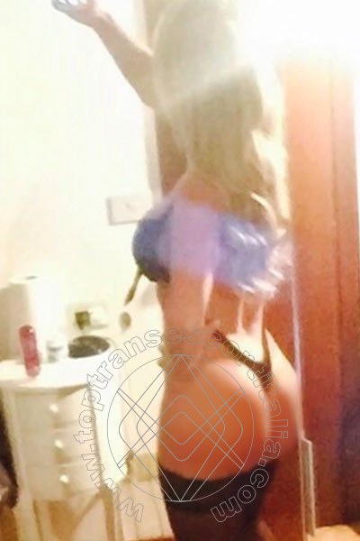 Foto selfie 84 di Carla Novaes Pornostar transexescort Milano