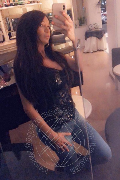 Foto selfie 1048 di Pamy La Diva Stellare transexescort Losanna