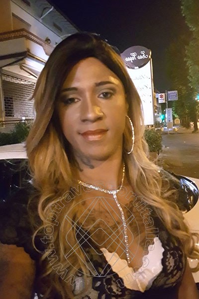 Foto selfie 4 di Mycaella transexescort Prato