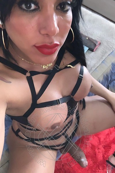 Foto selfie hot 2 di Aylla Gattina Pornostar transexescort San Paolo