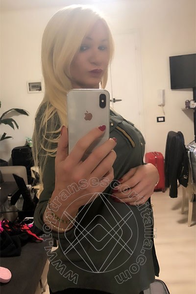 Foto selfie 1273 di Pamy La Diva Stellare transexescort Losanna