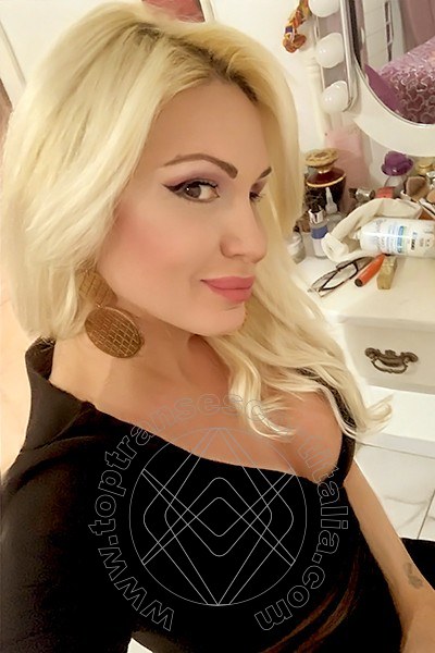 Foto selfie 10 di Eva Ferrari L'italiana transexescort Roma