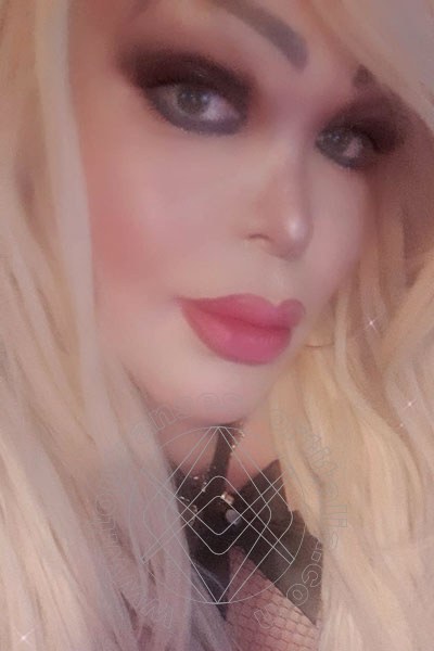 Foto selfie 48 di Roxanne transexescort Crotone