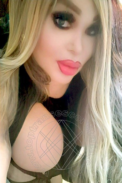 Foto selfie 33 di Roxanne transexescort Crotone