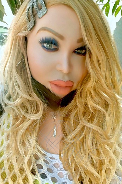 Foto selfie 36 di Roxanne transexescort Crotone