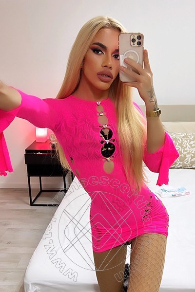 Foto selfie 95 di Rafaella Menicucci Xxl transexescort Napoli