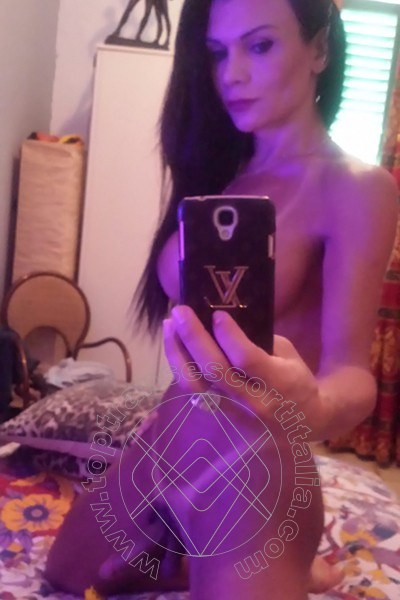Foto selfie hot 2 di Pamela Trans Fitness transexescort Alessandria