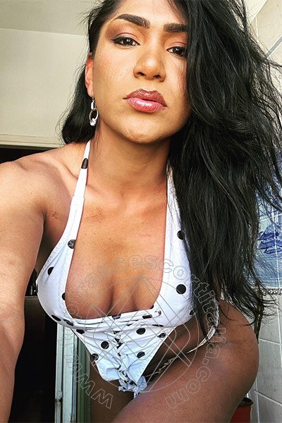 Foto selfie 5 di Pocahontas Vip transexescort Olbia