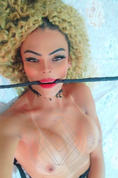Foto selfie 17 di Martina Paris transexescort Brescia