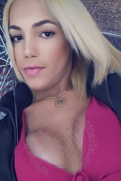 Foto selfie 26 di Sofia Rabello transexescort Milano