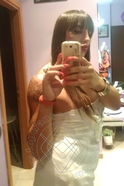 Foto selfie 32 di Alessandra Dior transexescort Isernia