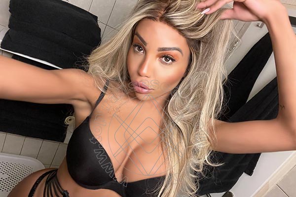 Foto selfie 26 di Rebecca Ferraz Pornostar transexescort Roma