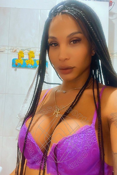 Foto selfie 1 di Mikaella Pimentell Pornostar transexescort Roma
