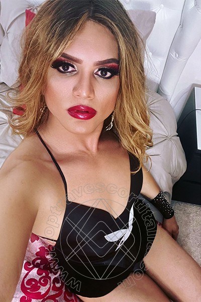 Foto selfie di Flavia Bambola transexescort Bologna