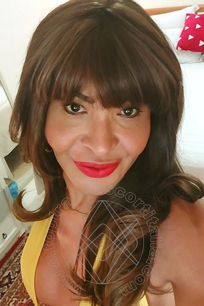 Foto selfie 66 di Tainá Oliveira transexescort Prato