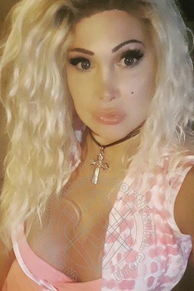 Foto selfie 21 di Yasmin Angel transexescort Lido Di Dante