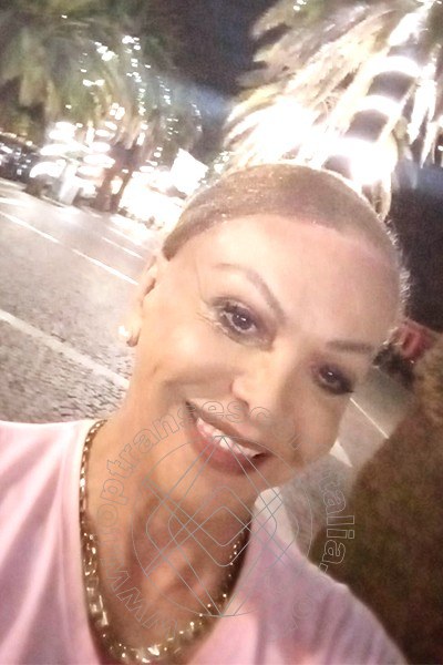 Foto selfie 3 di Claudia transexescort Losanna