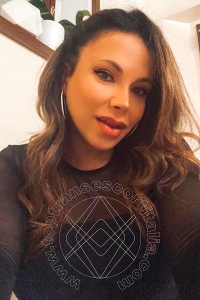 Foto selfie 98 di Elena transexescort Lignano Sabbiadoro
