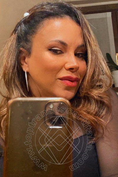 Foto selfie 96 di Elena transexescort Lignano Sabbiadoro
