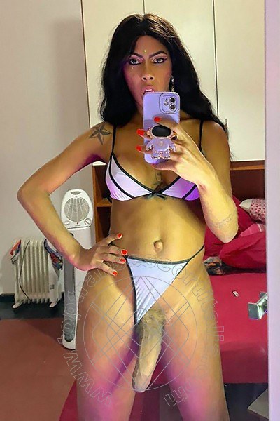 Foto selfie hot 2 di Vick Campana transexescort Roma