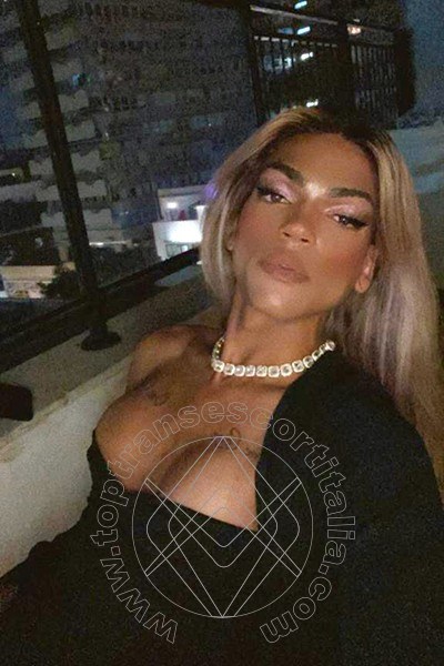 Foto selfie 1 di Nicolly transexescort Locarno