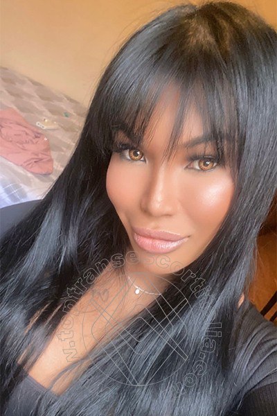 Foto selfie 1 di Mandy Asiatica transexescort Firenze