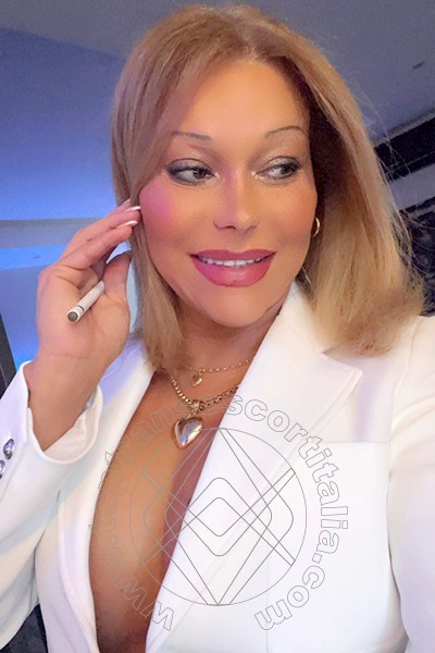 Foto selfie 1 di Monica Matarazzo transexescort Seriate