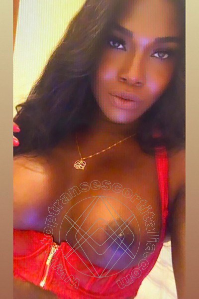 Foto selfie 18 di Paloma TerzaGamba transexescort Caserta