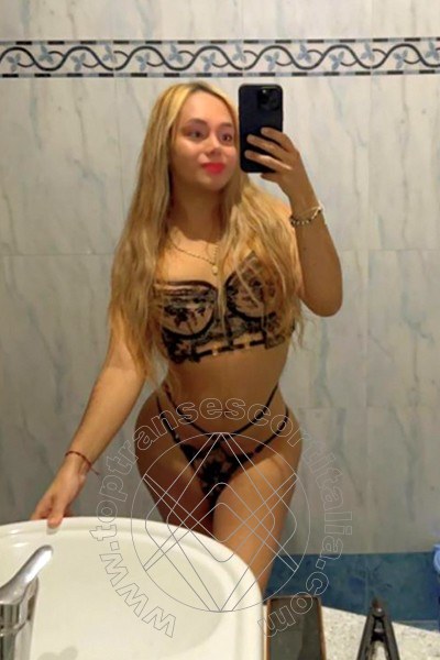 Foto selfie 12 di Laura Benedetti transexescort Rimini