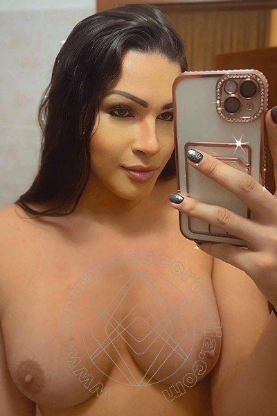 Foto selfie 10 di Paulinha Ferraz transexescort Bologna