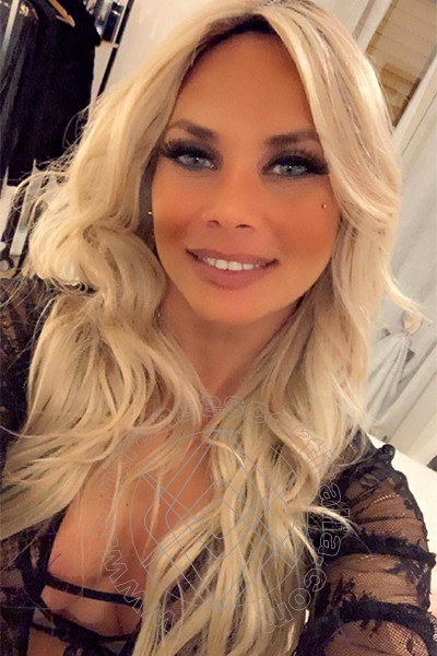 Foto selfie 9 di Bruna Dior transexescort Alba Adriatica